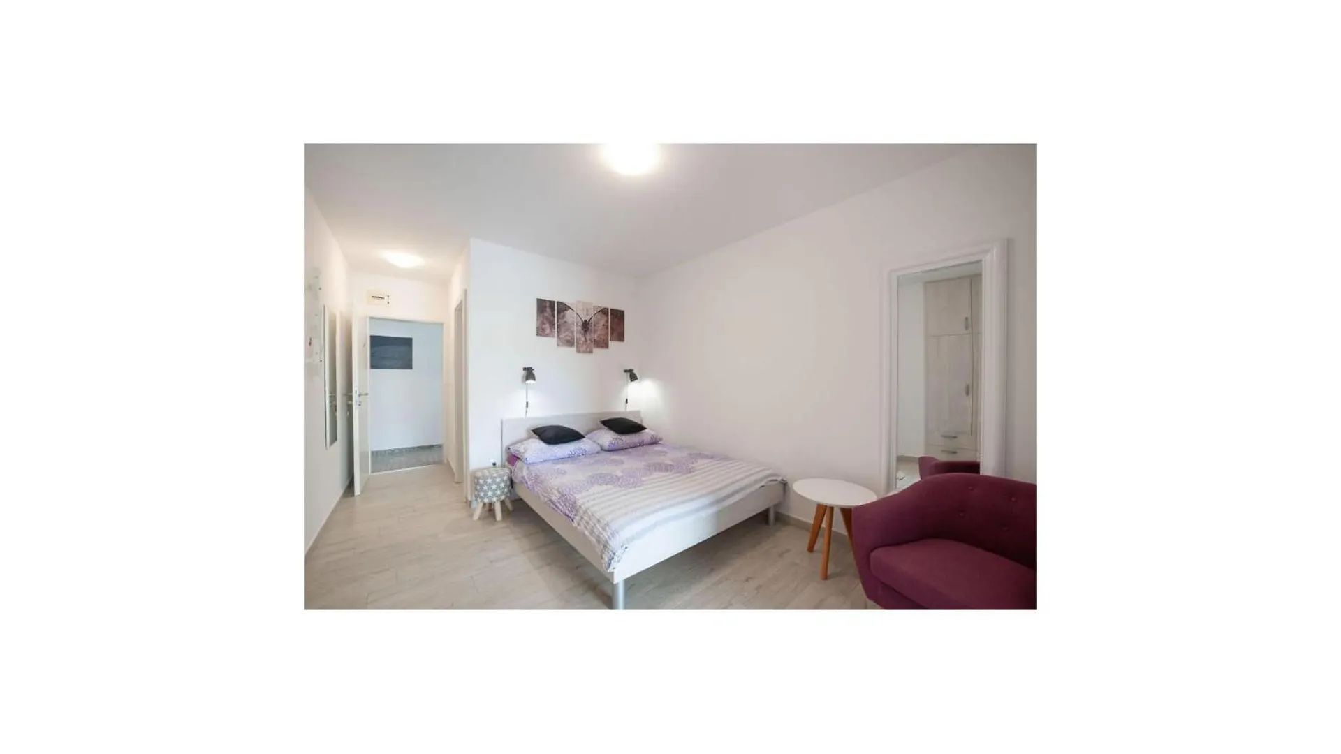 Lovely Apartment In Povljana With Wifi 0*,