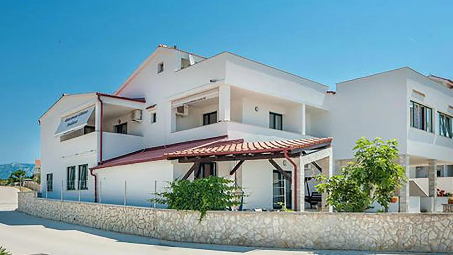 Lovely Apartment In Povljana With Wifi 0*,